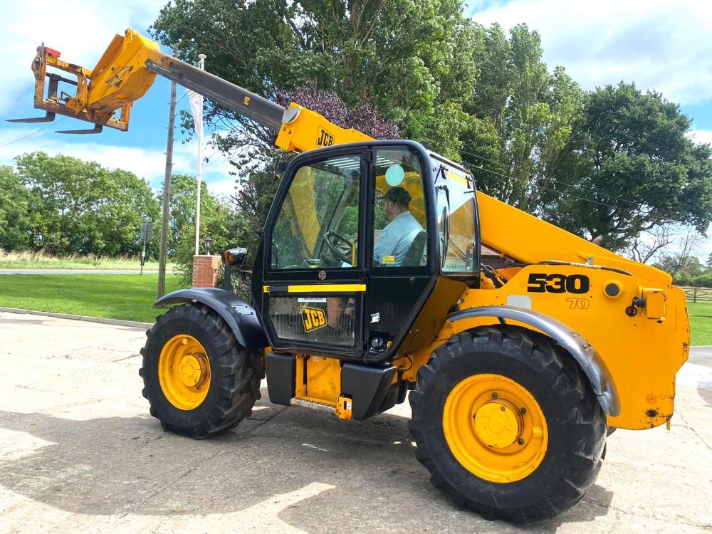 JCB 530 70 4WD TELEHANDLER 7 METER REACH 4708 HOURS C W PALLET TINES