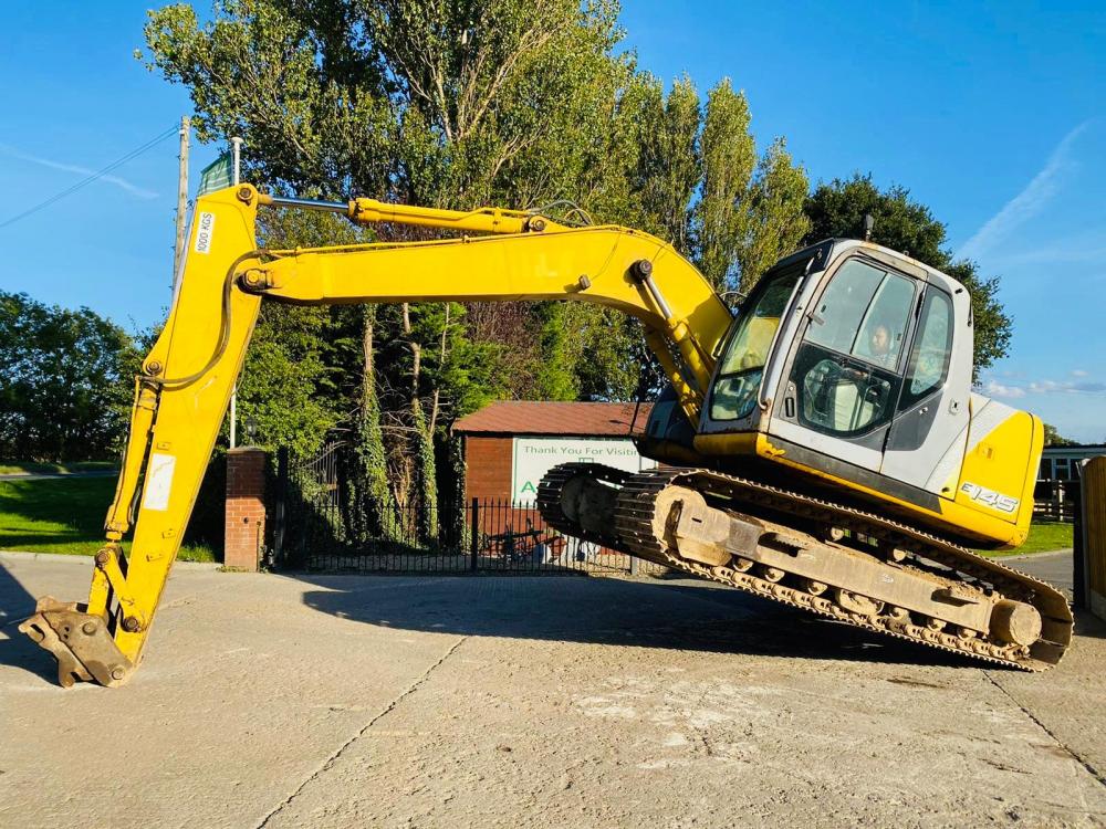 NEW HOLLAND KOBELCO E145 TRACKED EXCAVATOR C W QUICK HITCH