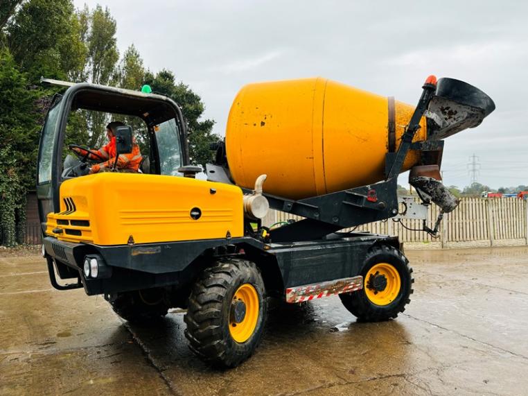 DIECI LH683 SWIVEL TIP CEMENT MIXER *YEAR 2013, 4447 HOURS* C/W 4 WHEEL STEER *VIDEO*