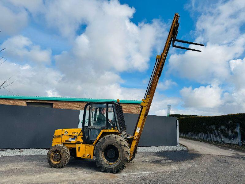 JCB 926 B 4WD 2 STAGE MASTED FORKLIFT*VIDEO*