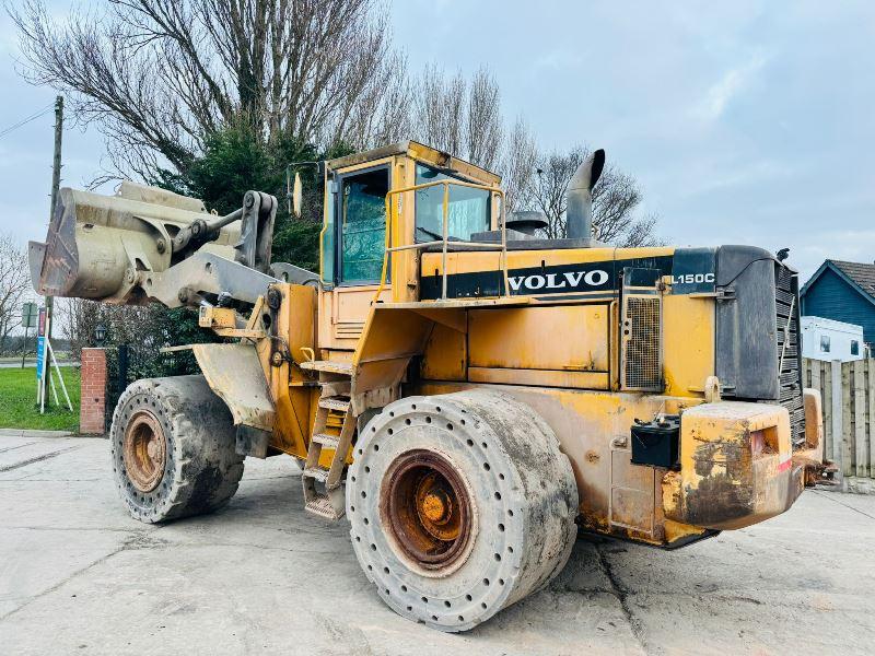 VOLVO L150C LOADING SHOVEL *C/W SOLID TYRES*