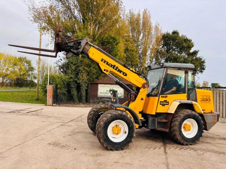 MATBRO TR200 4WD TELEHANDLER C/W PIN AND CONE HEAD STOCK & PALLET TINES 