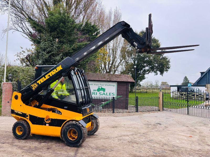 JCB TLT25D TELETRUCK C/W PALLET TINES & FULLY GLAZED CABIN