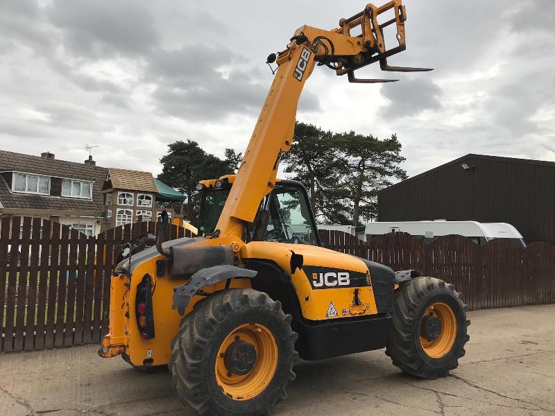 JCB 526-56 AGRI PLUS TURBO TELEHANDLER ( YEAR 2012 )