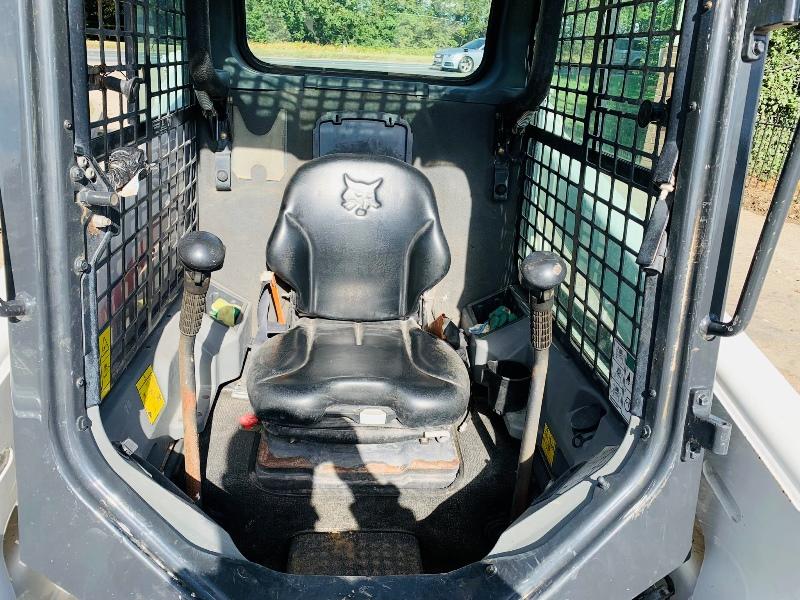 BOBCAT S510 SKIDSTEER *YEAR 2013, 2142 HOURS* C/W BUCKET & PALLET TINES *VIDEO*