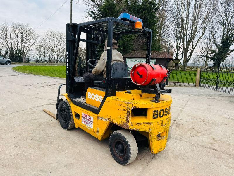 BOSS GAS FORKLIFT *SIDESHIFT*C/W PALLET TINES*VIDEO*