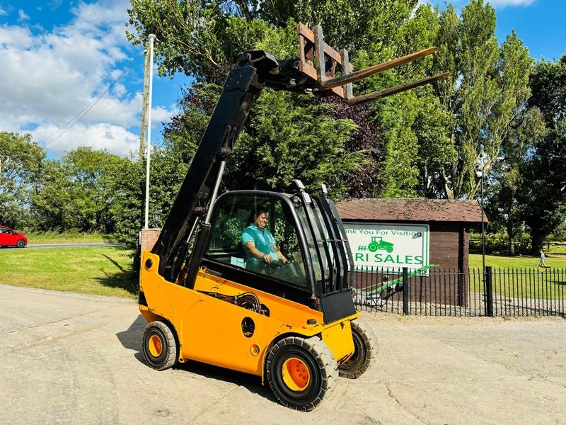 JCB TLT30D 4WD TELETRUCK *YEAR 2013* C/W PALLET TINES *VIDEO*