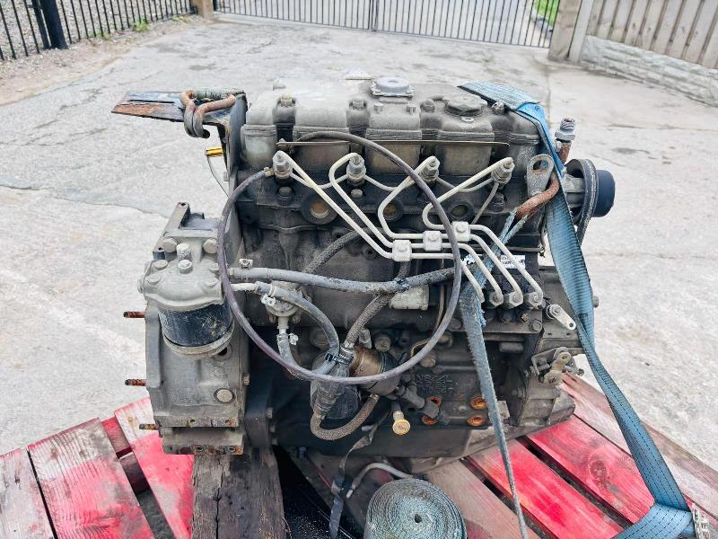 PERKINS 4 CYLINDER DIESEL ENGINE 