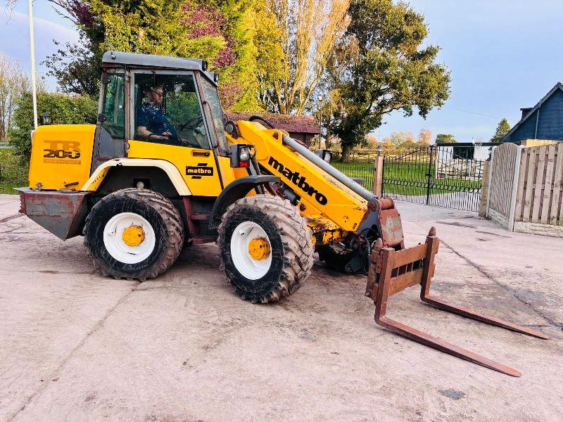 MATBRO TR200 4WD TELEHANDLER C/W PIN AND CONE HEAD STOCK & PALLET TINES 