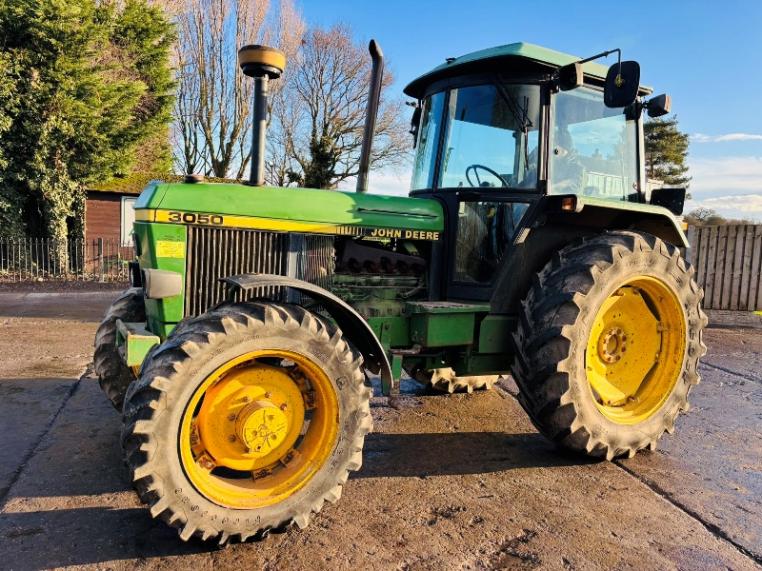 JOHN DEERE 3050 4WD TRACTOR * 40K * C/W REAR LINKAGE 