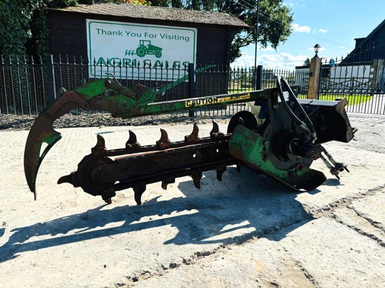 AVANT TRENCHING BLADE * TO SUIT EVANT LOADING SHOVEL *