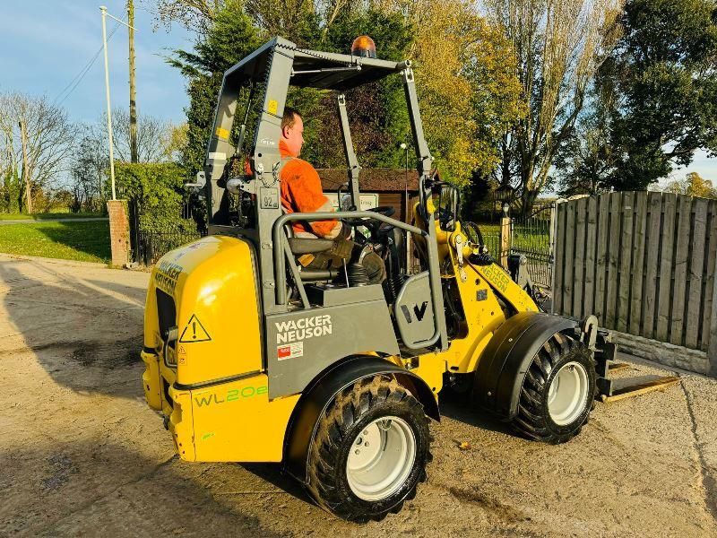 WACKER NEUSON WL20E 4WD ELECTRIC LOADING SHOVEL *YEAR 2017* C/W PALLET TINES 