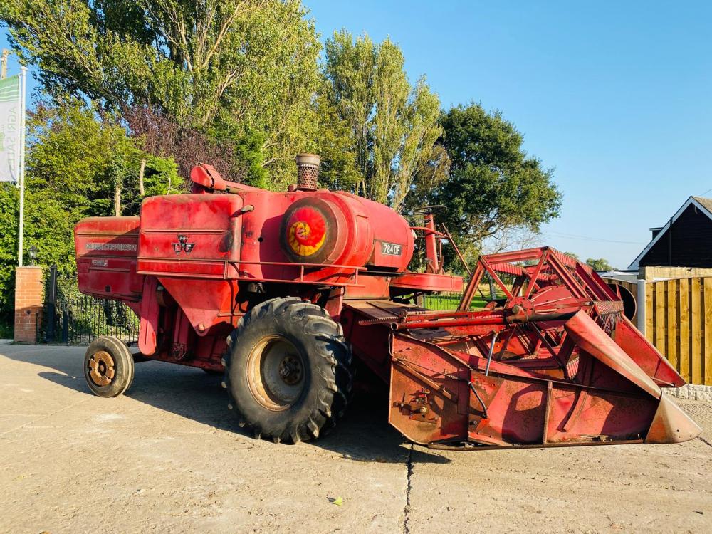 Massey Ferguson 500 Combine 8416