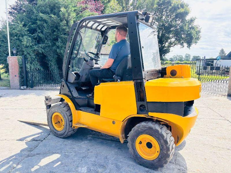 JCB TLT30D 4WD TELETRUCK C/W PALLET TINES *VIDEO*