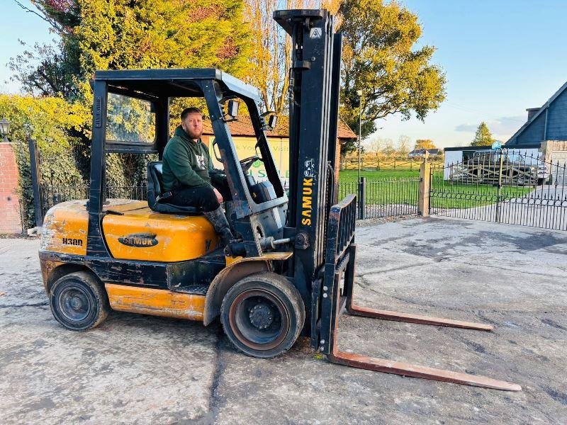 SAMUK H30D DIESEL FORKLIFT *CONTAINER SPEC* C/W PALLET TINES *VIDEO*