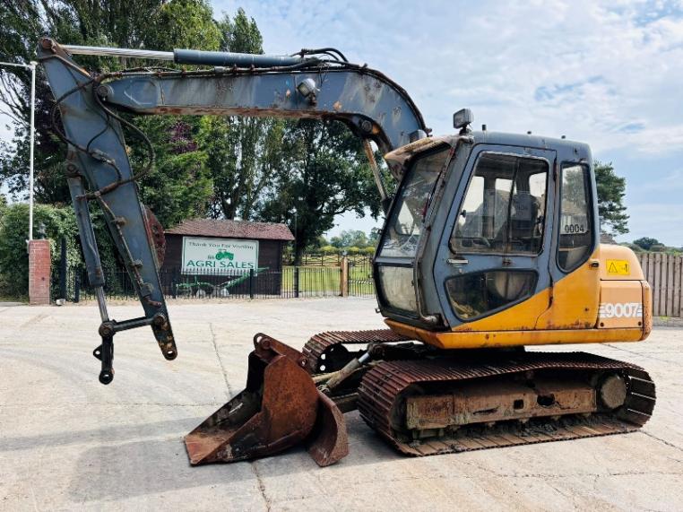 CASE 9007 TRACKED EXCAVATOR *SPARE & REPAIRS HYD PUMP MISSING*