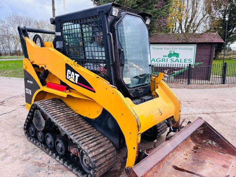 CATERPILLAR 257B TRACKED SKIDSTEER C/W FULLY GLAZED CABIN *VIDEO*