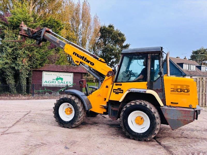 MATBRO TR200 4WD TELEHANDLER C/W PIN AND CONE HEAD STOCK & PALLET TINES 