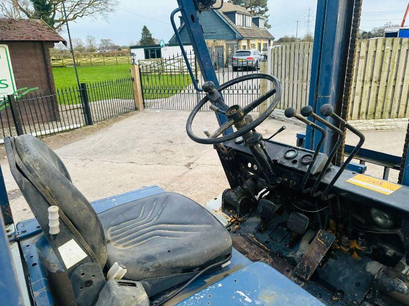 KOMATSU 4 TONNE FORKLIFT C/W SIDE SHIFT & PALLET TINES *VIDEO*