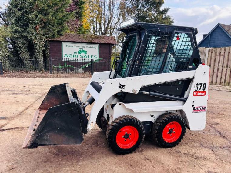 BOBCAT S70 SKIDSTEER *ONLY 211 HOURS, YEAR 2019* C/W BUCKET & FULLY GLAZED CABIN *VIDEO*