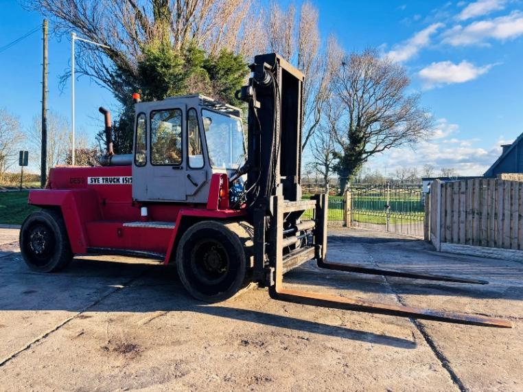 SVE TRUCK 15120 15 TON FORKLIFT C/W TINE POSITIONER & SIDE SHIFT *VIDEO*