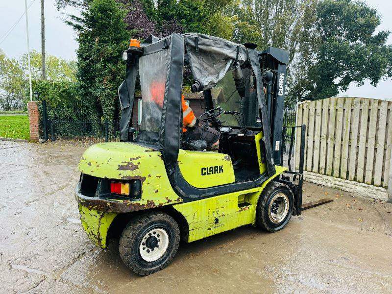 CLARK 30D DIRSEL FORKLIFT *CONTAINER SPEC* C/W SIDE SHIFT *VIDEO*