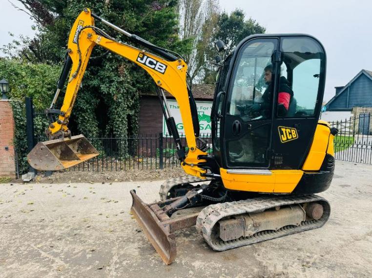 JCB 8026 TRACKED EXCAVATOR *YEAR 2017, ONLY 3094 HOURS* C/W QUICK HITCH *VIDEO*