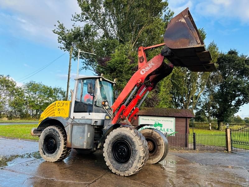 O & K L25 4WD LOADING SHOVEL C/W JOYSTICK CONTROL & BUCKET 