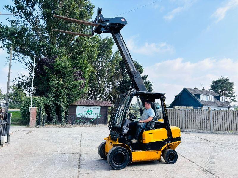 JCB TLT30 TELETRUCK C/W PALLET TINES *VIDEO*