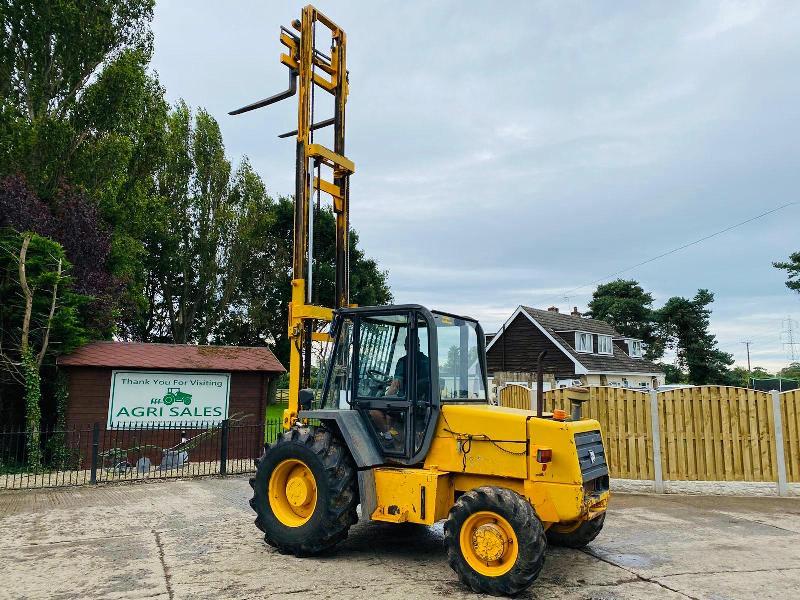 JCB 926 4WD MASTED FORKLIFT * YEAR 2000