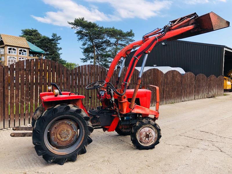 SHIBAURA 4WD TRACTOR C/W FRONT LOADER AND BUCKET