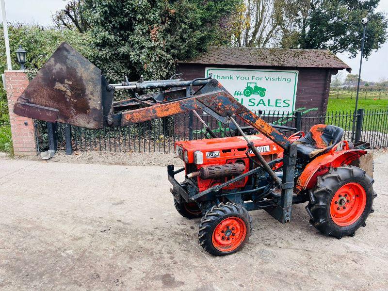 KUBOTA B7100D 4WD TRACTOR C/W FRONT LOADER & REAR WEIGHT BLOCK 