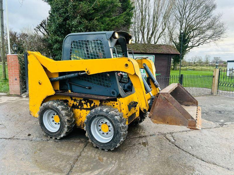 GEHL R190 SKIDSTEER *YEAR 2018, 1517 HOURS* C/W BUCKET 