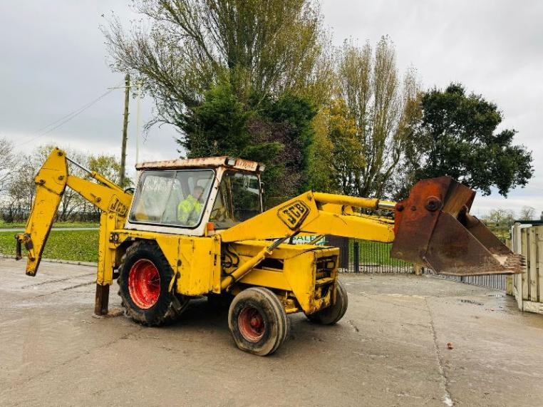 JCB 3C SERIES 3 BACKHOE DIGGER C/W FOUR IN ONE BUCKET 