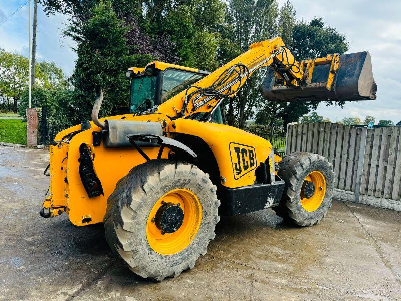 JCB 526-56 4WD TELEHANDLER *YEAR 2009, AG-SPEC* C/W PICK UP HITCH *VIDEO*