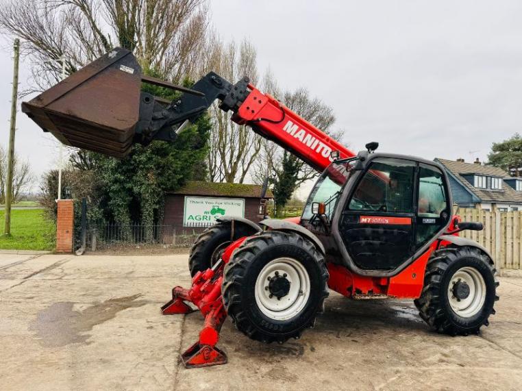 MANITOU MLT1030 4WD TELEHANDLER * 4788 HOURS * C/W BUCKET & TINES *VIDEO*