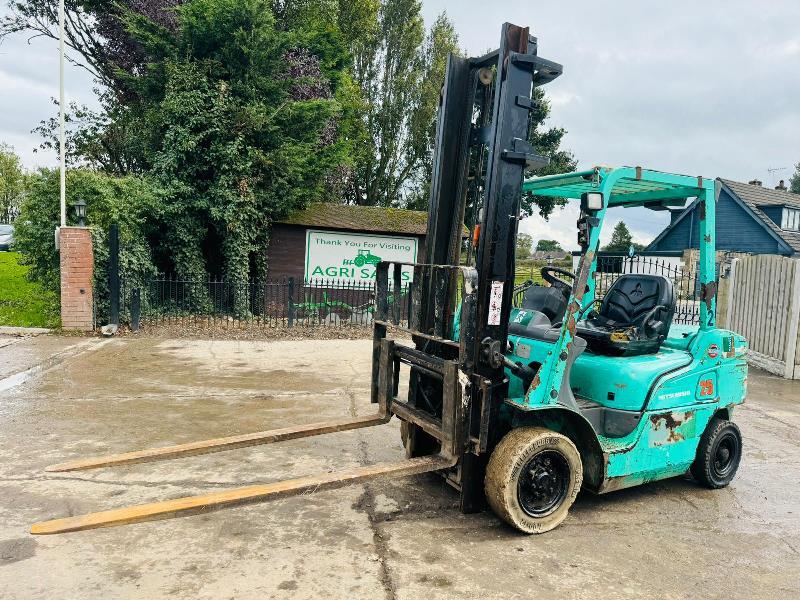 MITSUBISHI FD25 DIRSEL FORKLIFT C/W SIDE SHIFT *VIDEO*