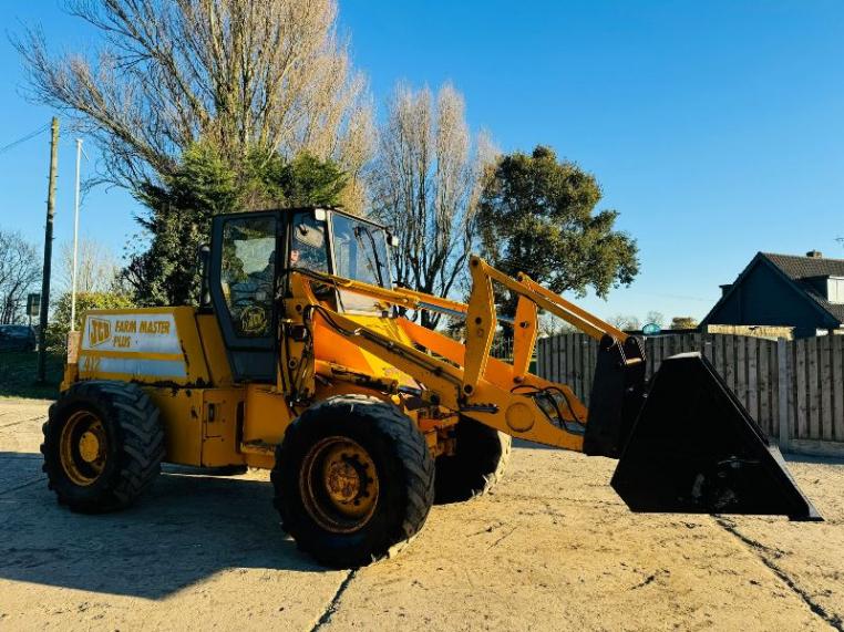 JCB 412 4WD LOADING SHOVEL C/W PERKINS ENGINE & BRAND NEW BUCKET 