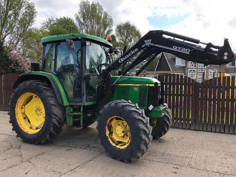 JOHN DEERE 6210 TRACTOR CW QUICKE Q720 LOADER ( PLEASE SEE VIDEO )