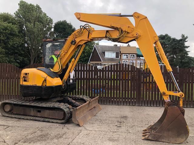 HITACHI EX55 UR RUBBER TRACKED EXCAVATOR WITH KNUCKLE BOOM