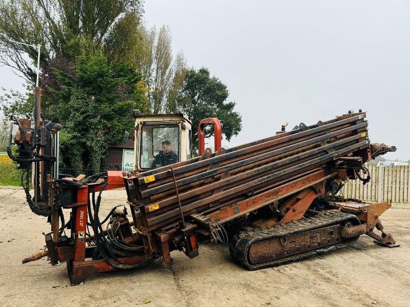 DITCH WITCH JT4020 TRACKED DRILLING RIG C/W DRILLING RODS 