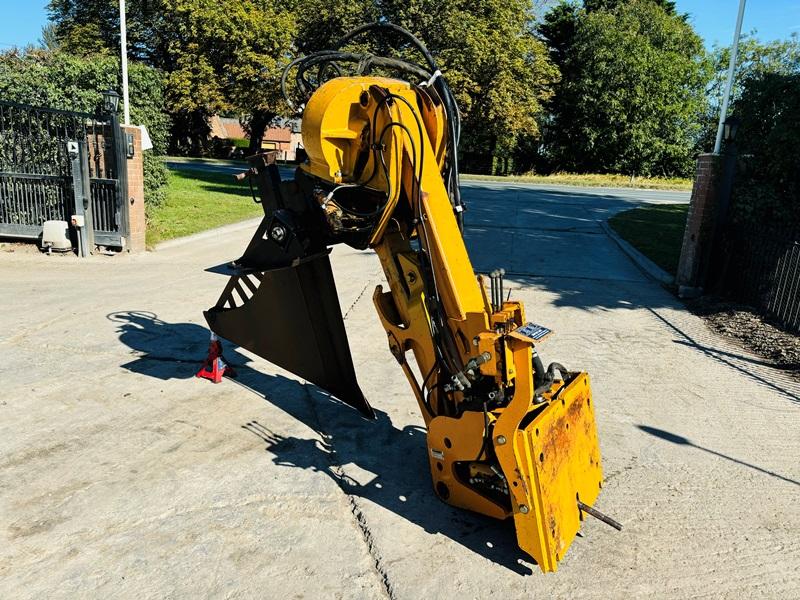 CASE VIBRATING PLOW *TO SUIT TRENCHER* C/W PIPE LAYING BLADE 