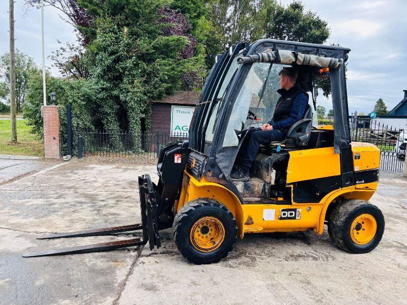 JCB TLT30D 4WD TELETRUCK *5657 HOURS* C/W PALLET TINES *VIDEO*