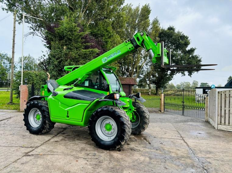 MERLO TF42.7CS-140-CVTRONIC TELEHANDLER *YEAR 2017, AG-SPEC* C/W PALLET TINES 