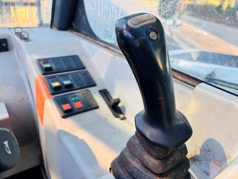 BOBCAT T3093CD 4WD TELEHANDLER *INTERMITENT DRIVE FAULT* 