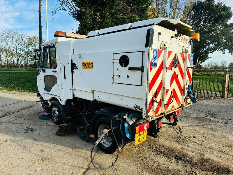 SCRAB 4X2 ROAD SWEEPER C/W HYDRAULIC TIP 