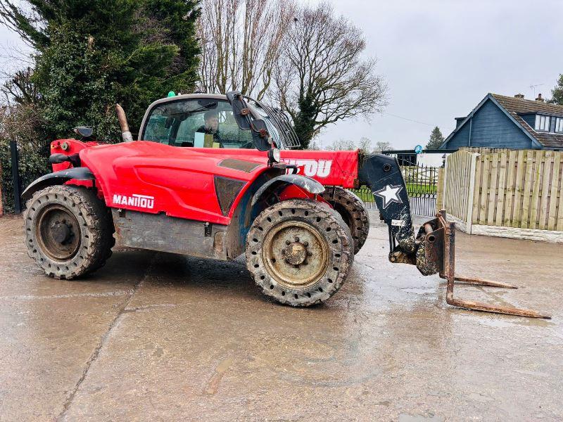 MANITOU MT 835 *C/W PALLET TINES *YEAR 2013*6650 HOURS*SOLID TYRES