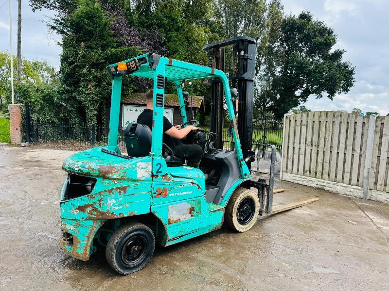 MITSUBISHI FD25 DIRSEL FORKLIFT C/W SIDE SHIFT *VIDEO*