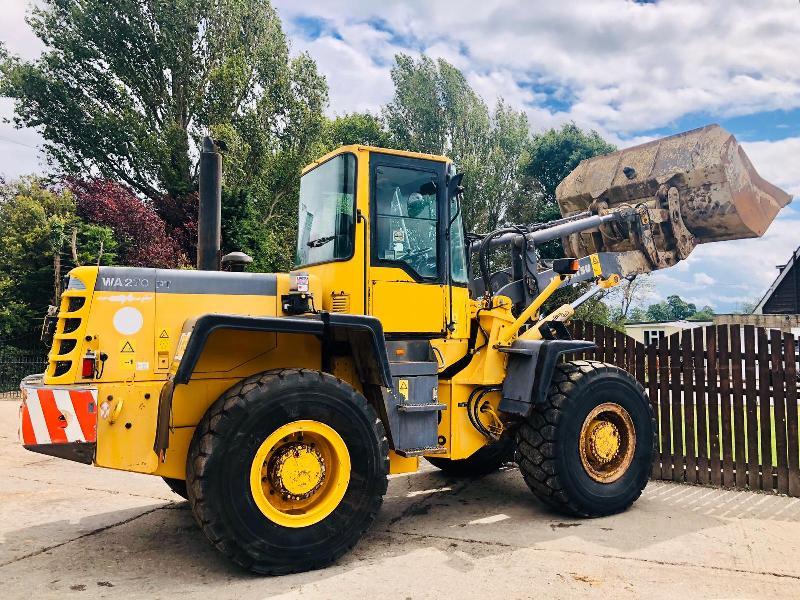 KOMATSU WA270PT LOADING SHOVEL C/W JOYSTICK CONTROL