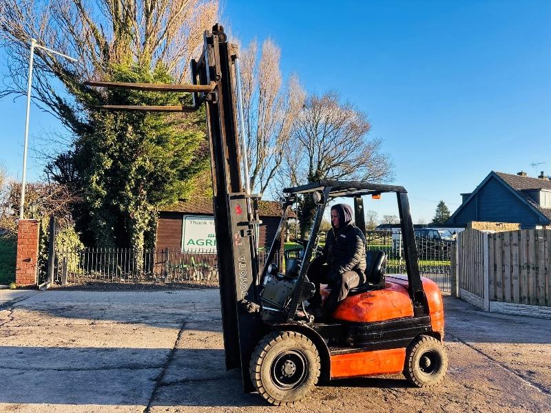 TOYOTA 25 DIESEL FORKLIFT C/W 2 STAGE MAST *VIDEO*